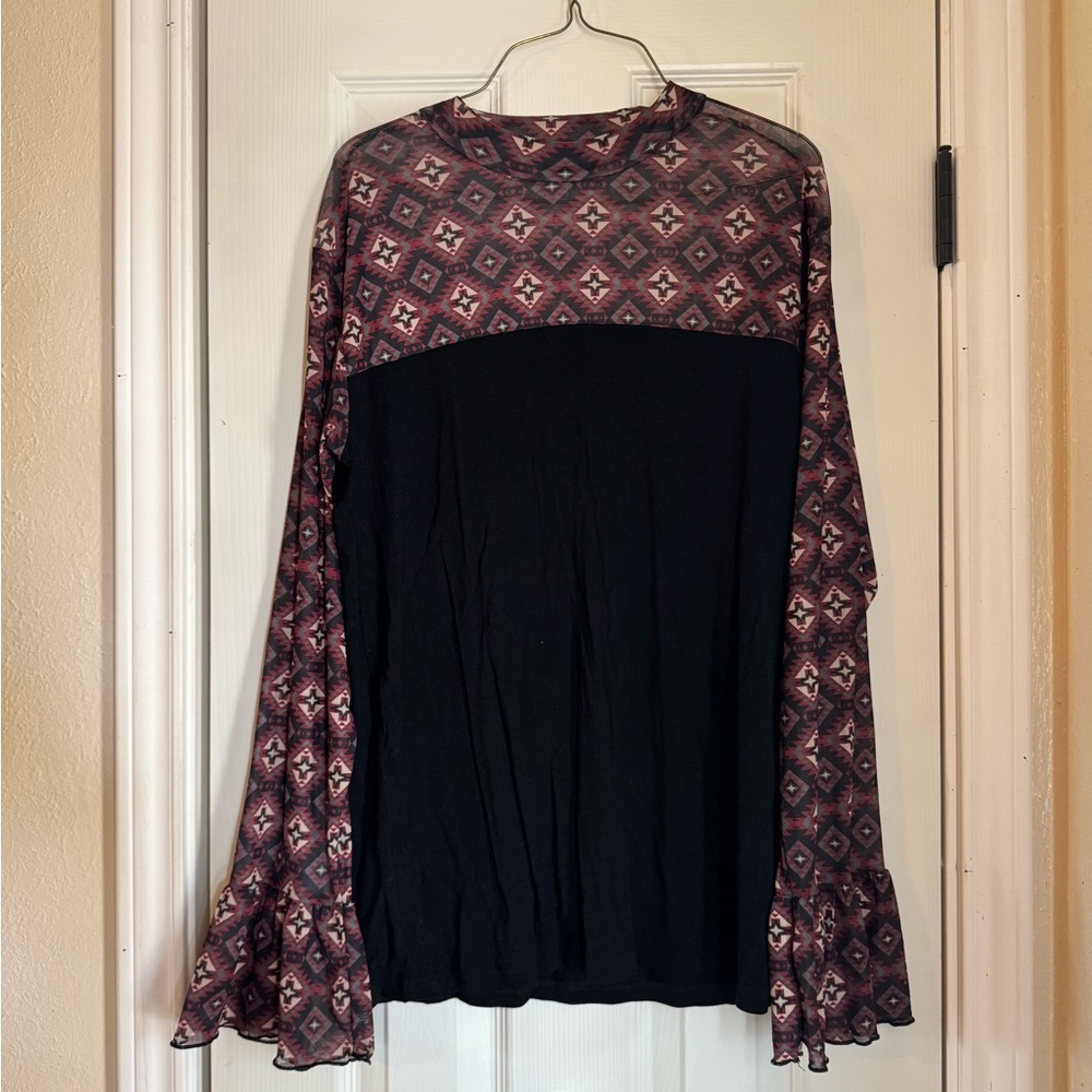 Women's partial mesh Patterned Top